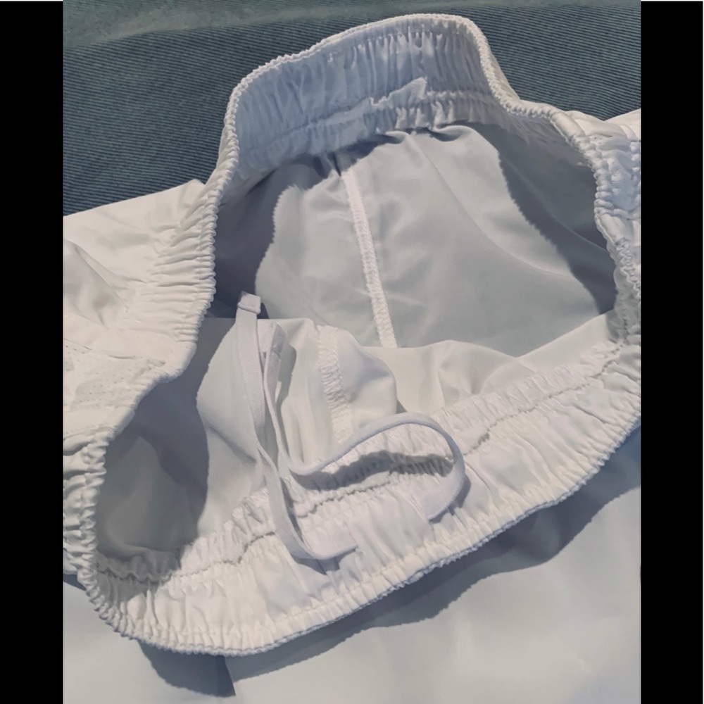 NIKE -Shorts- no inside liner-great for layering - Picture 4 of 7